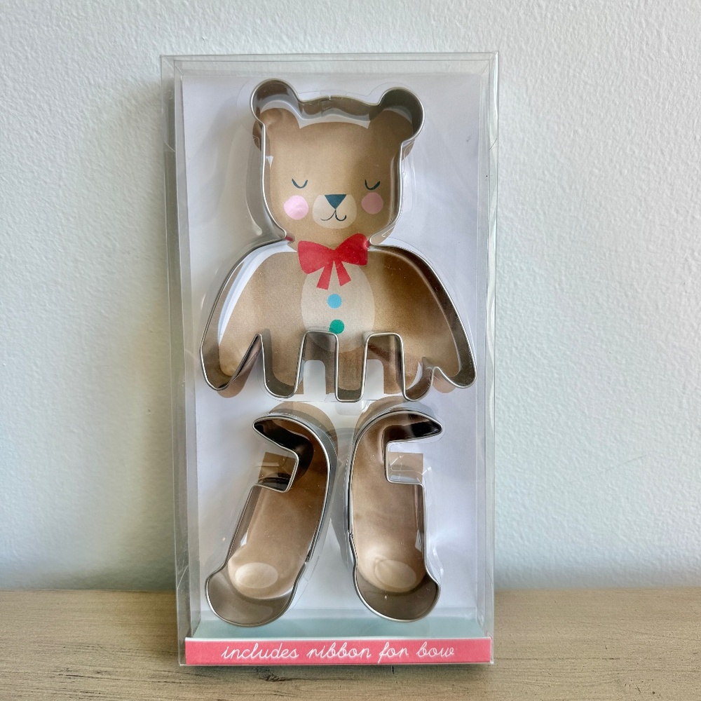Meri Meri Bake Me A Cake Teddy Bear Cookie Cutter Set with Ribbon